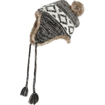grey peruvian knit faux fur lined pom pom hat