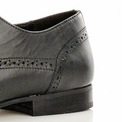 Black point brogues