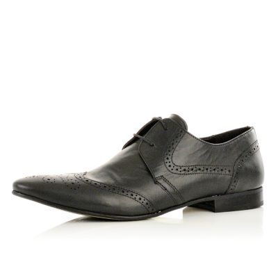 Black point brogues