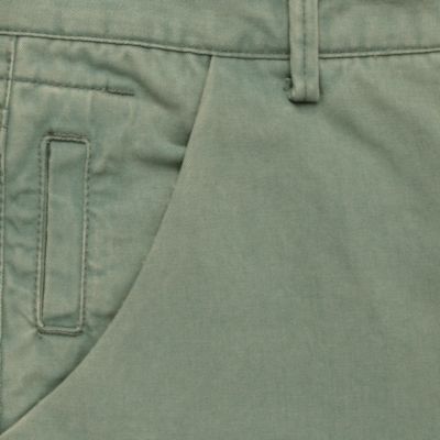 Green slim trousers