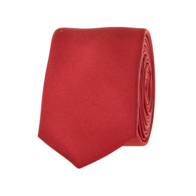 Bright red tie
