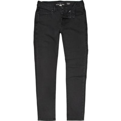 Black short length jean