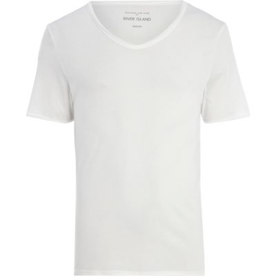 White t-shirt
