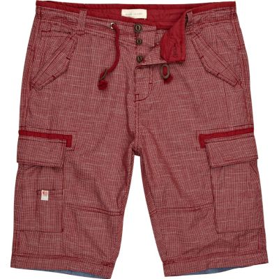 Red window check shorts