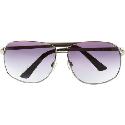 Silver frame aviator sunglasses