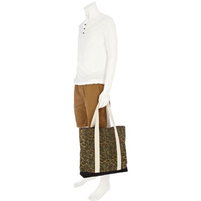 Green camouflage shopper bag