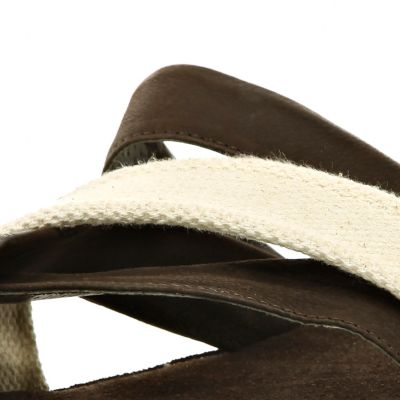 Brown toe thong sandals