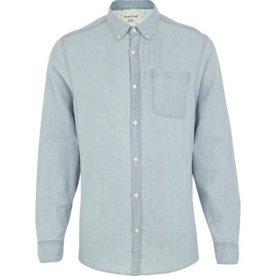 Light wash roll sleeve shirt 