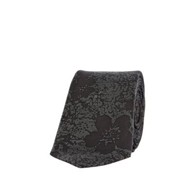 Green floral camo print tie