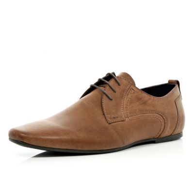 Brown lace up pointed shoes
