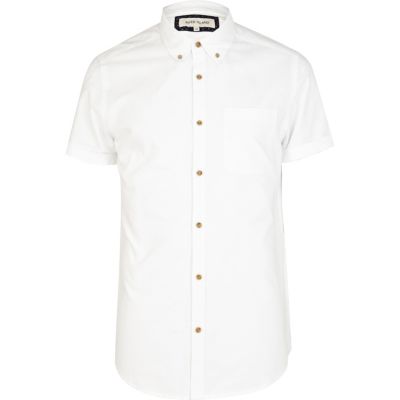 White short sleeve shirt 