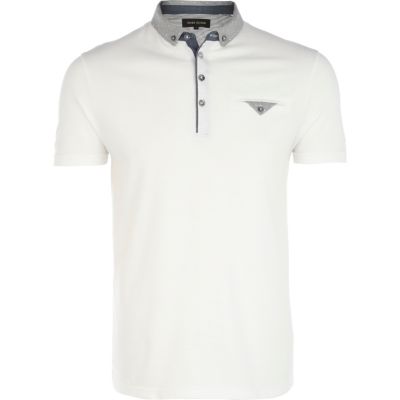 White contrast spot collar polo shirt