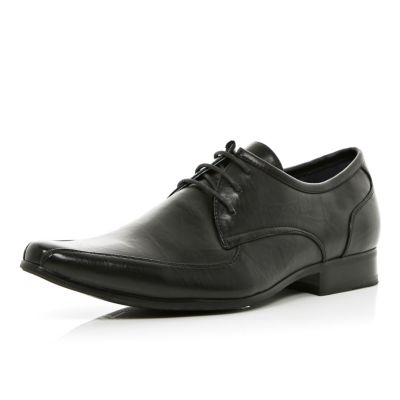 Black square pointed toe lace up shoes