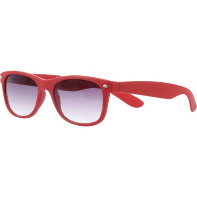 Red tinted lens retro sunglasses