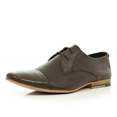 Brown round toe formal lace up shoes