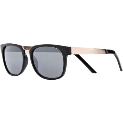 Black metal arm retro sunglasses