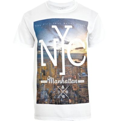 White NYC city scape print t-shirt