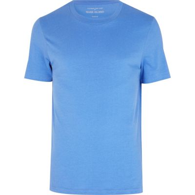 Blue crew neck t-shirt