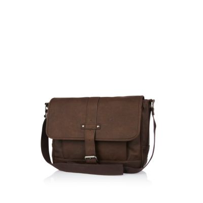Dark brown single buckle satchel 