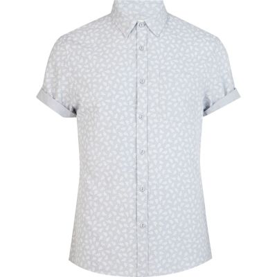 Pastel blue fall print short sleeve shirt