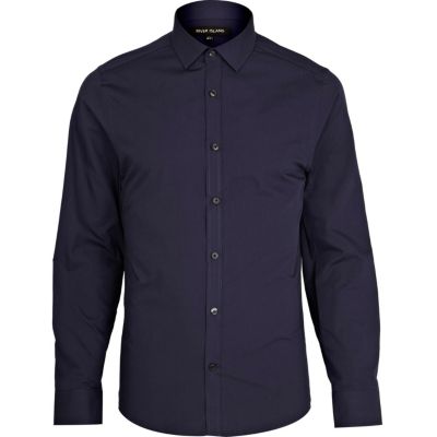 Navy accent button long sleeve poplin shirt