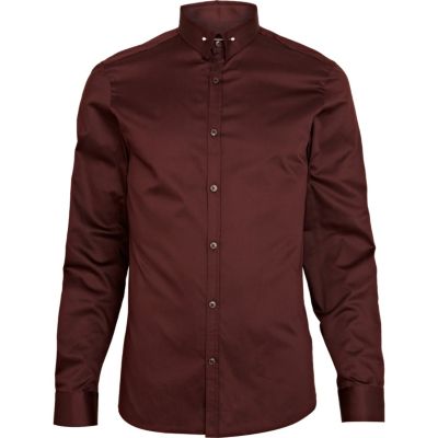 Red pin collar long sleeve shirt
