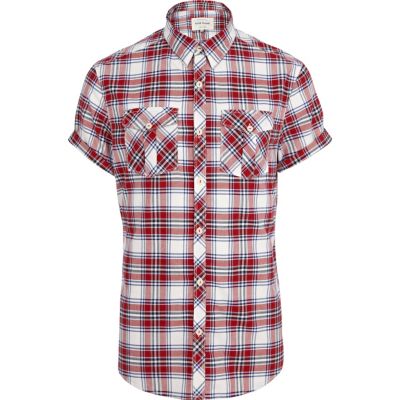 Red check short sleeve shirt