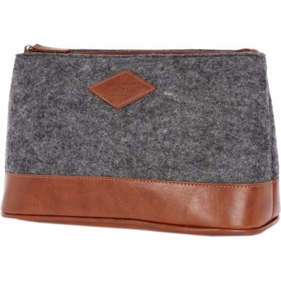 Grey textured wash bag 
