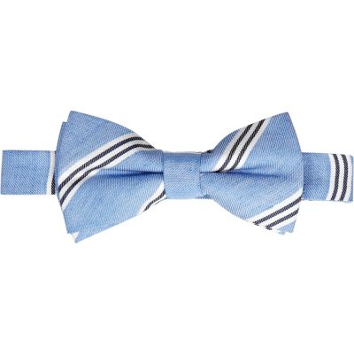 Light blue diagonal stripe bow tie