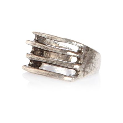 Grey metal bar ring 