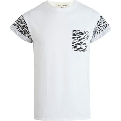 White zebra print t-shirt