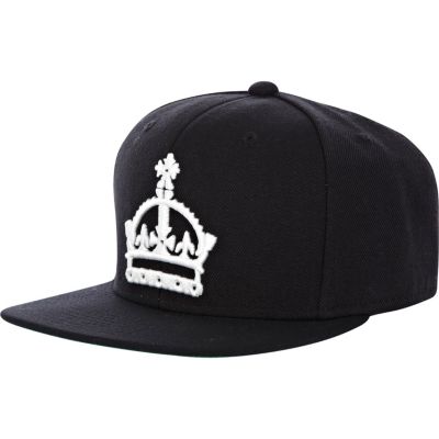 Black ATT Prime crown trucker hat