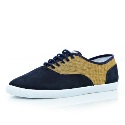 Navy mesh panel lace up plimsolls