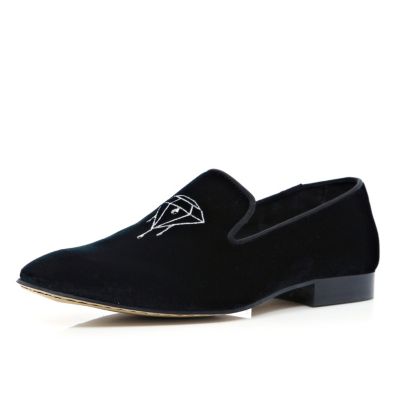 Black velvet embroidered slipper shoes