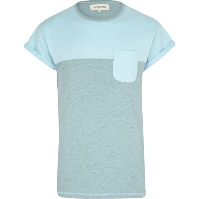 Blue colour block patch pocket t-shirt