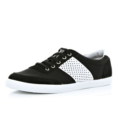 Black perforated side panel plimsolls
