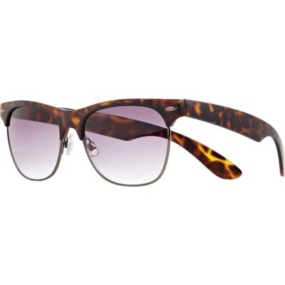Brown tortoise shell retro sunglasses