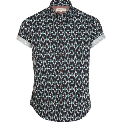 Blue tribal print short sleeve shirt