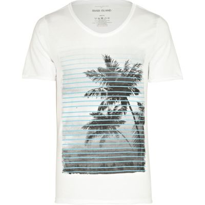 White stripe palm tree print t-shirt