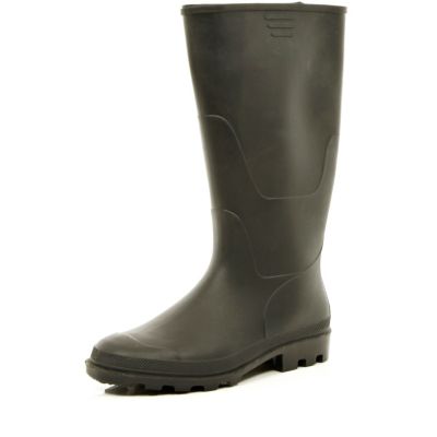 Black full wellies