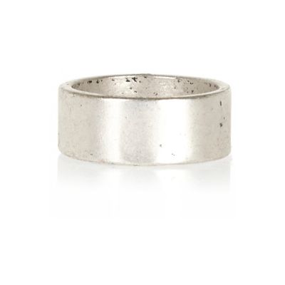 ring Â£ 5 00 silver tone metal band ring in a cool tarnished effect ...