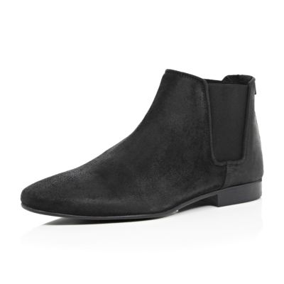 Black suede Chelsea boots