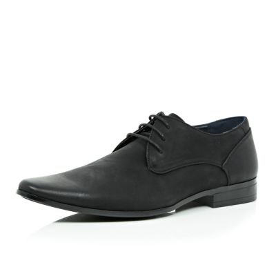 Black smart shoes