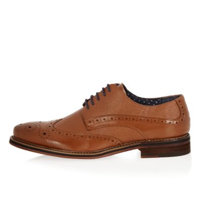 Brown pebbled leather brogues