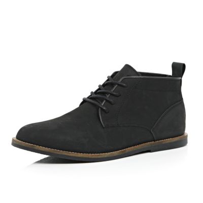Black lined nubuck leather desert boots