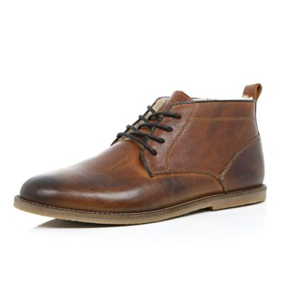 Brown burnished lined desert boots
