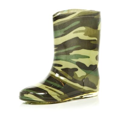 Boys khaki camouflage wellington boots
