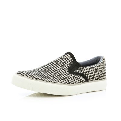 Boys black dogstooth slip-on plimsolls