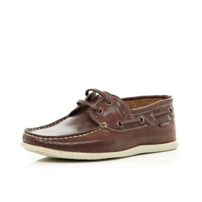 Boys brown boat shoes