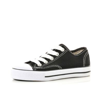 Boys black canvas plimsolls